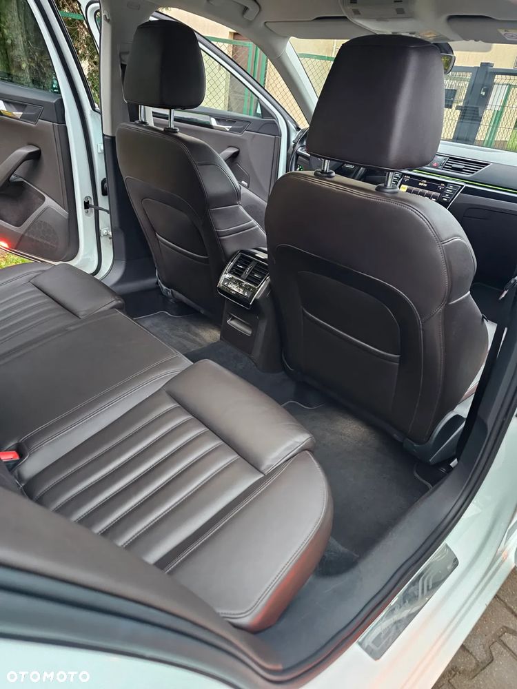 Skoda Superb 2.0 TDI L&K DSG - 13