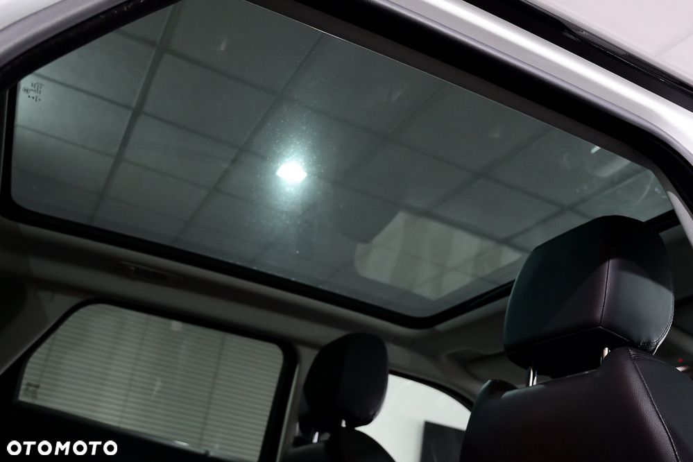 Land Rover Range Rover Evoque - 30