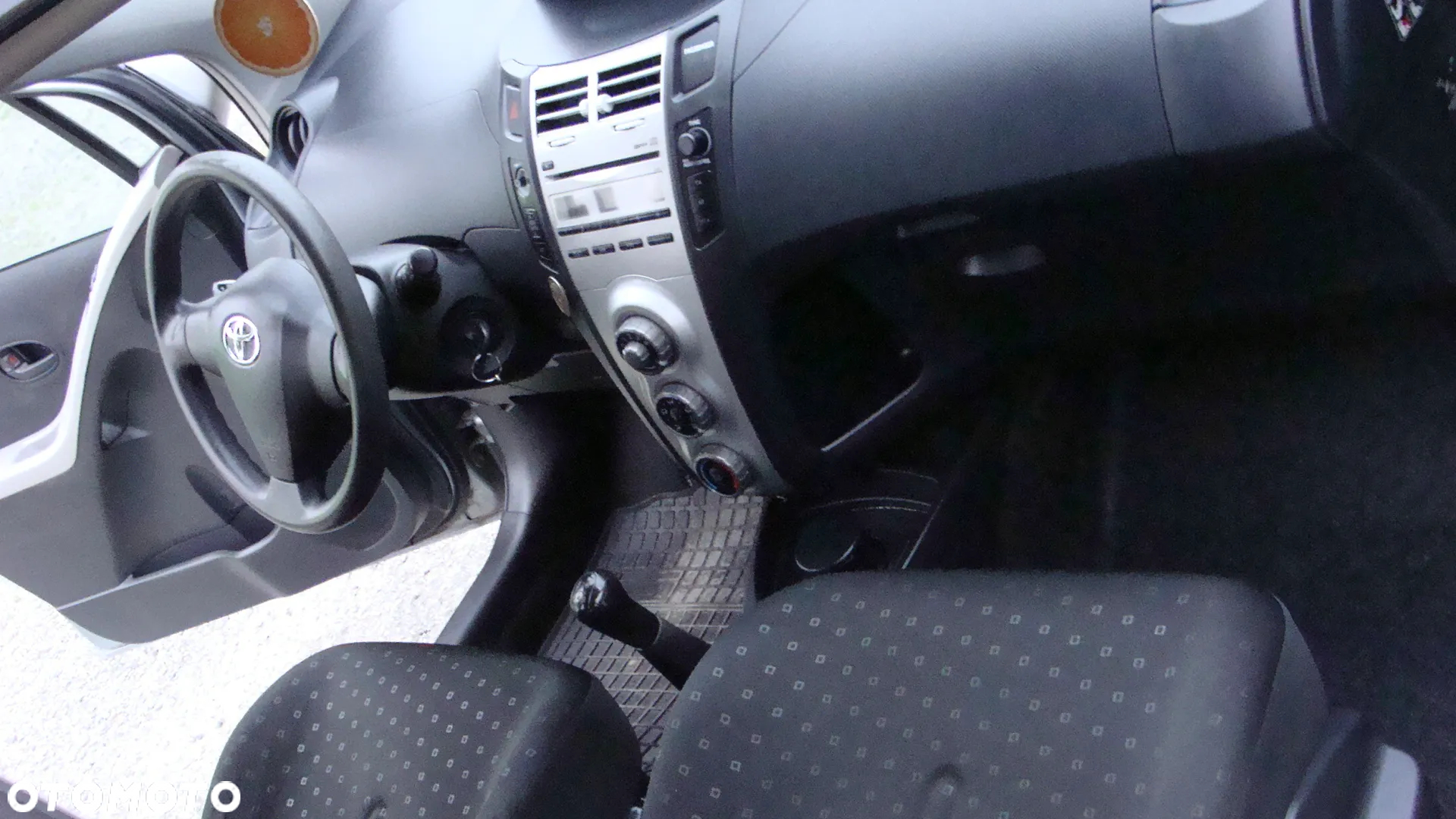 Toyota Yaris 1.3 VVT-i Luna - 9