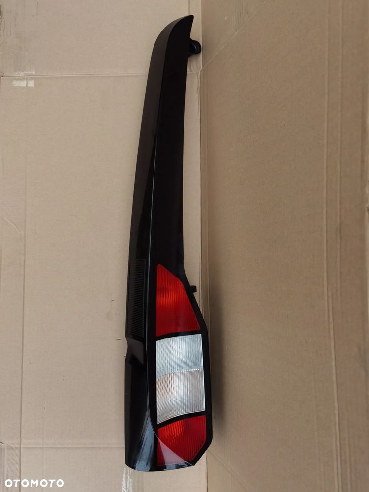 VW CADDY 2K7 V FORD TOURNEO CONNECT LAMPA LEWA TYŁ TYLNA IDEALNA ORYGINALNA