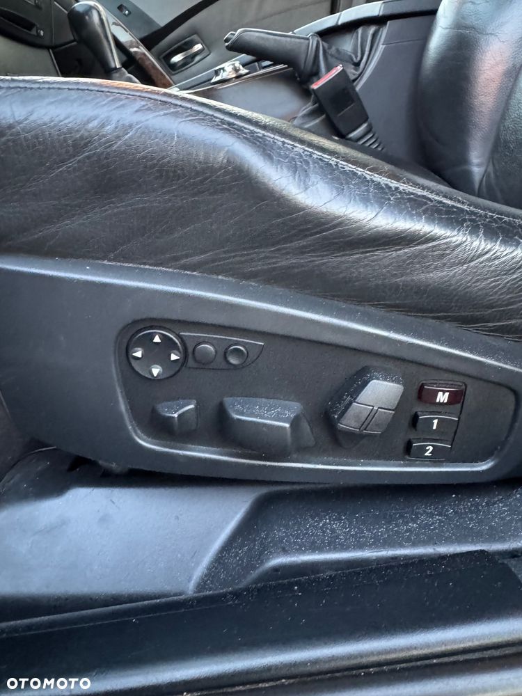 BMW Seria 5 545i - 19