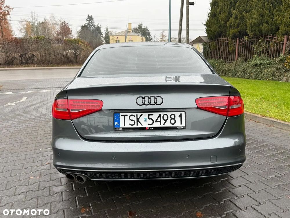 Audi A4 Limousine - 10
