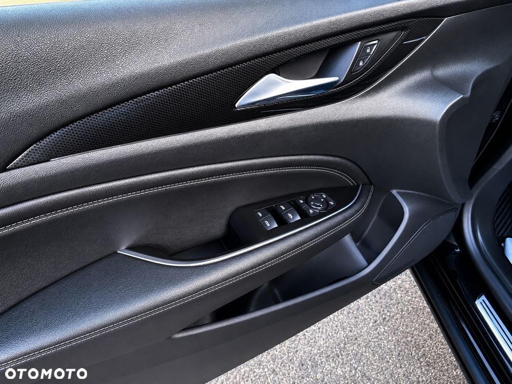Opel Insignia 1.5 T Exclusive S&S - 19