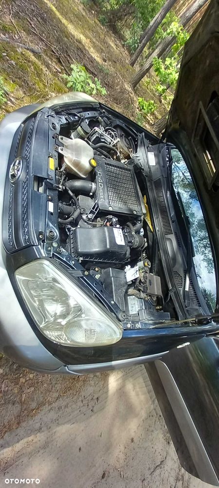 Toyota RAV4 - 8