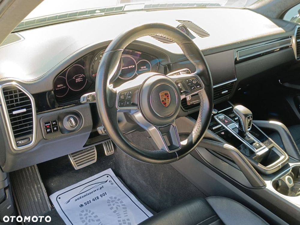 Porsche Cayenne - 20