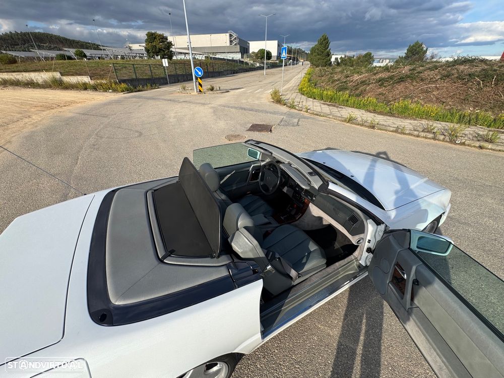 Mercedes-Benz SL 500 Standard - 15