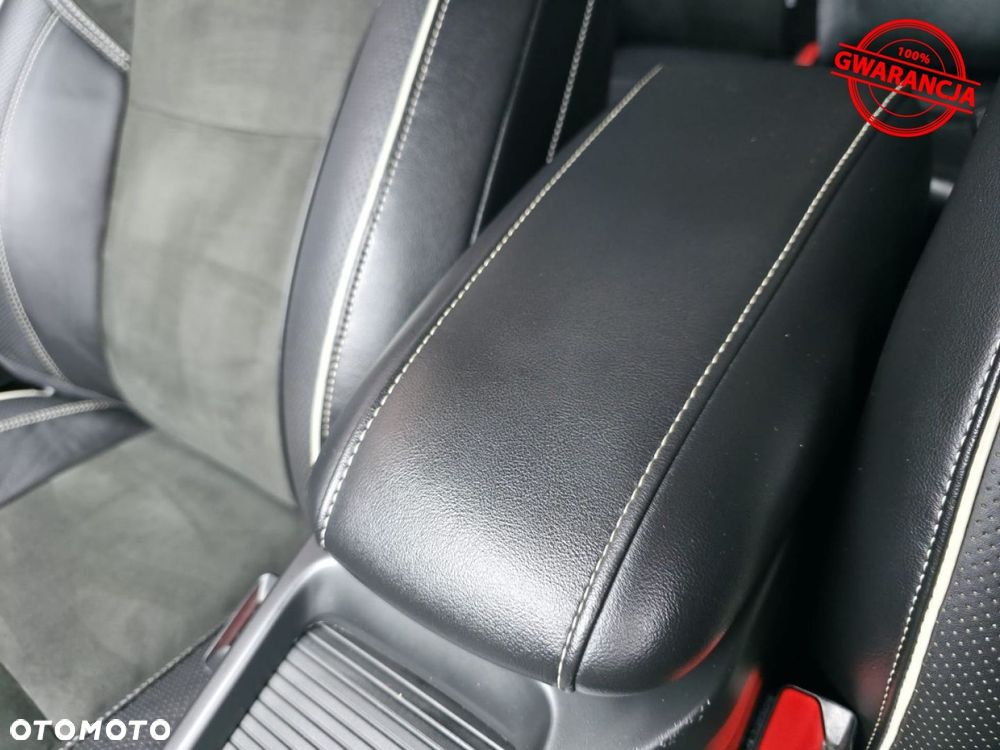 Volvo V40 D2 Drive-E R-Design Kinetic - 37