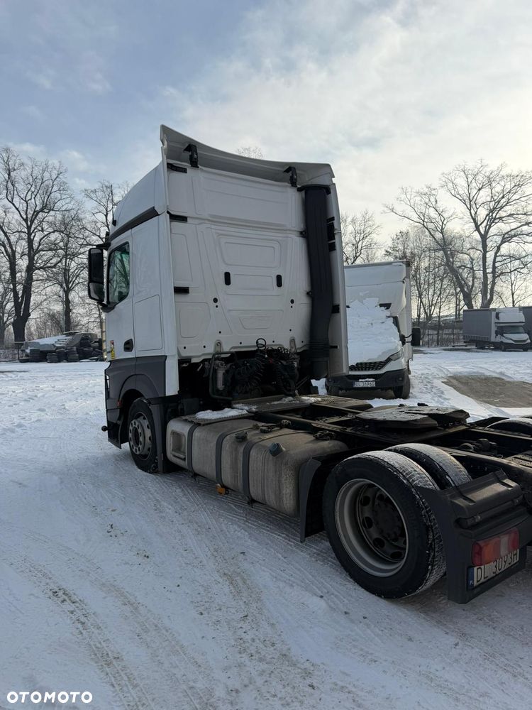 Mercedes-Benz ACTROS - 4