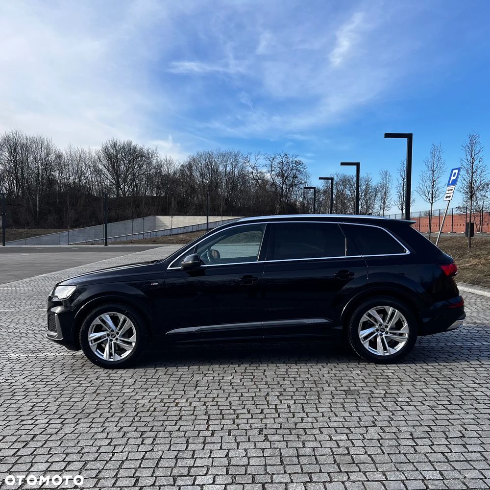 Audi Q7 - 1