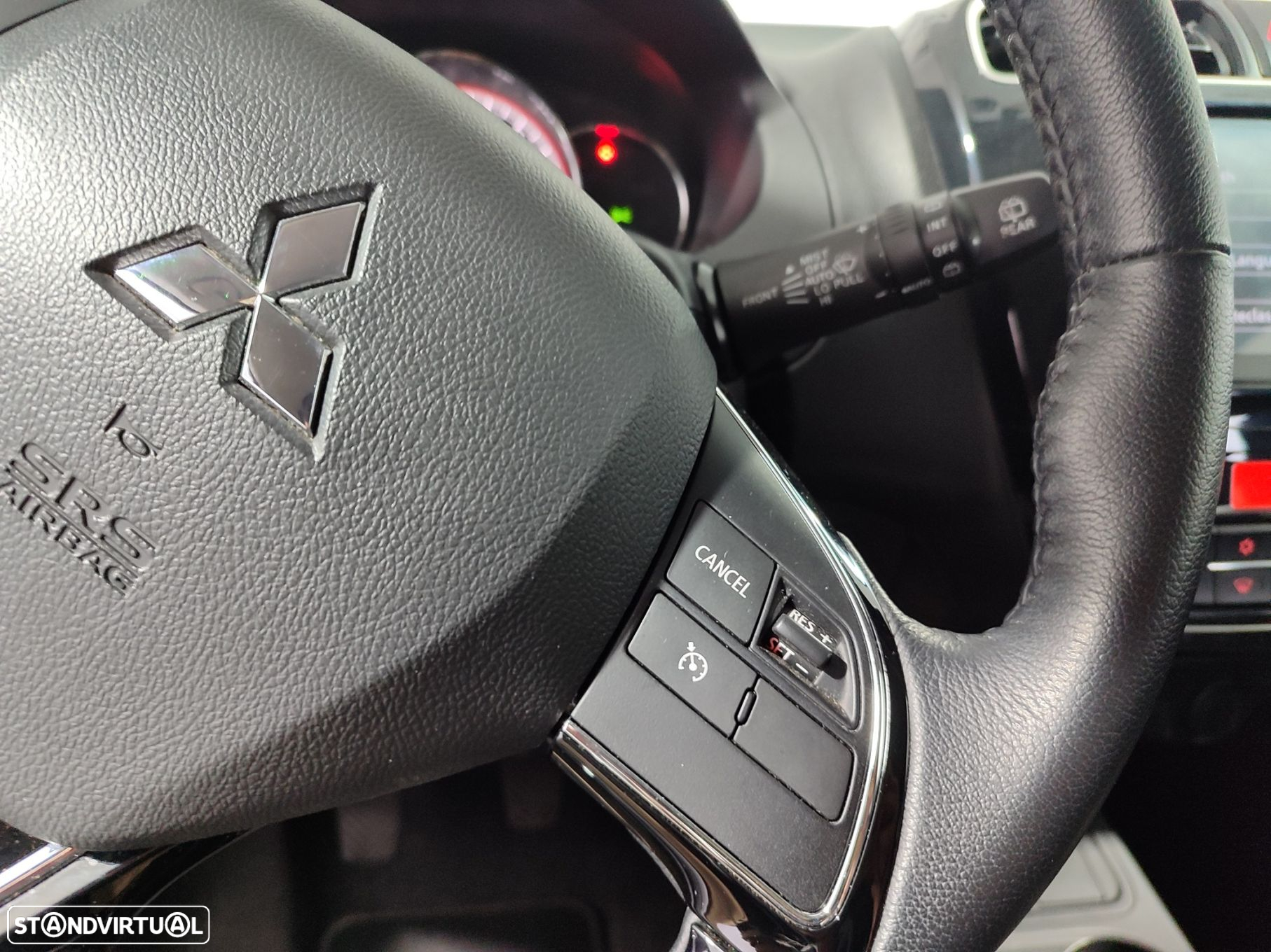 Mitsubishi Space Star 1.2 Intense Connect Edition - 29