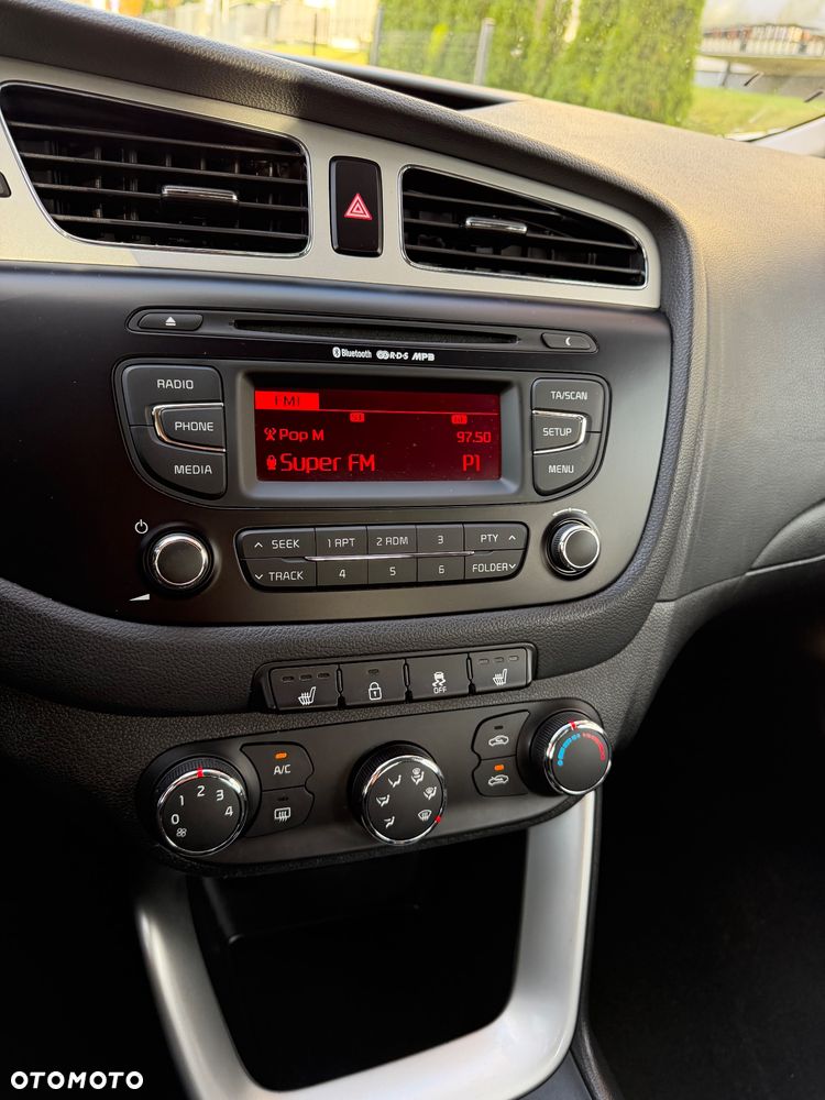 Kia Ceed - 22