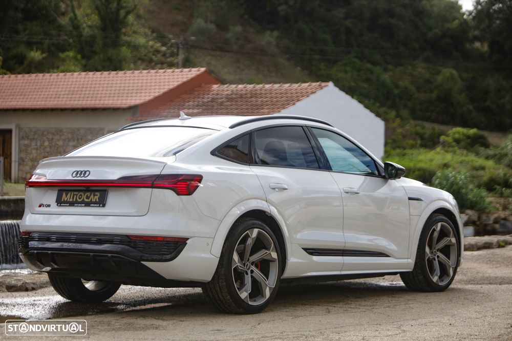 Audi SQ8 Sportback e-tron quattro - 28