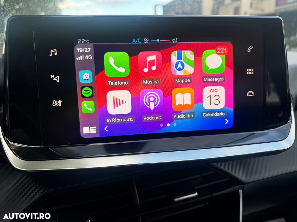 Peugeot 208 PureTech 75 Allure Pack - 13