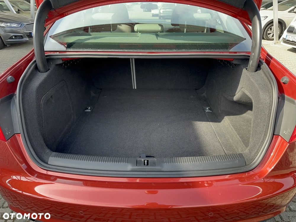 Audi A4 Limousine - 24