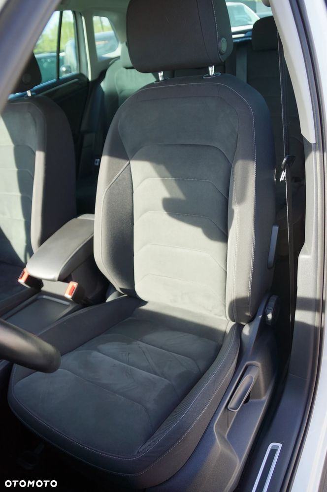 Volkswagen Tiguan 2.0 TDI SCR 4MOTION DSG Highline - 24
