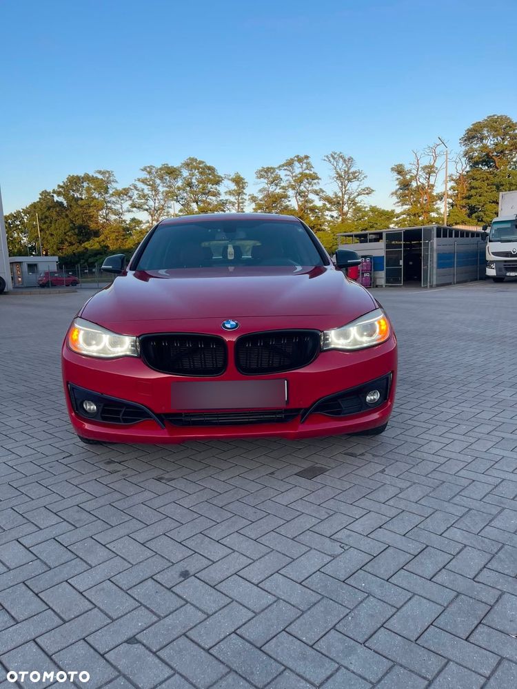BMW 3GT 335i xDrive M Sport - 3