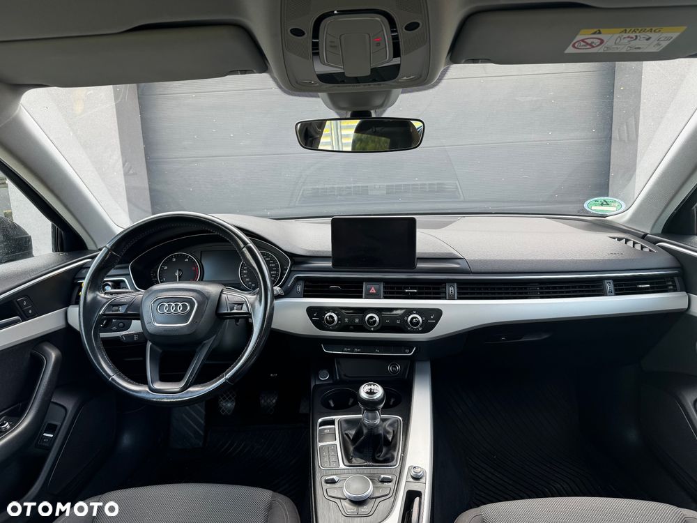 Audi A4 Avant - 10