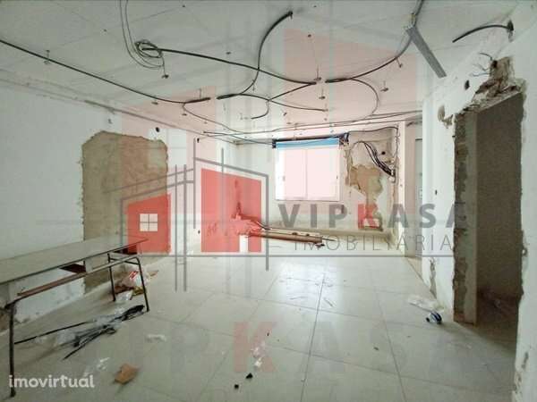 T4 Remodelado no Montijo, perto do L'Eclerc - Grande imagem: 4/16