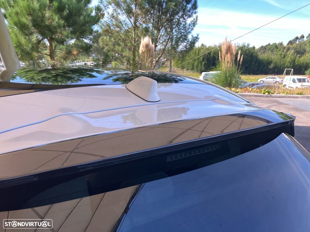 Toyota Yaris 1.5 HDF Luxury - 24