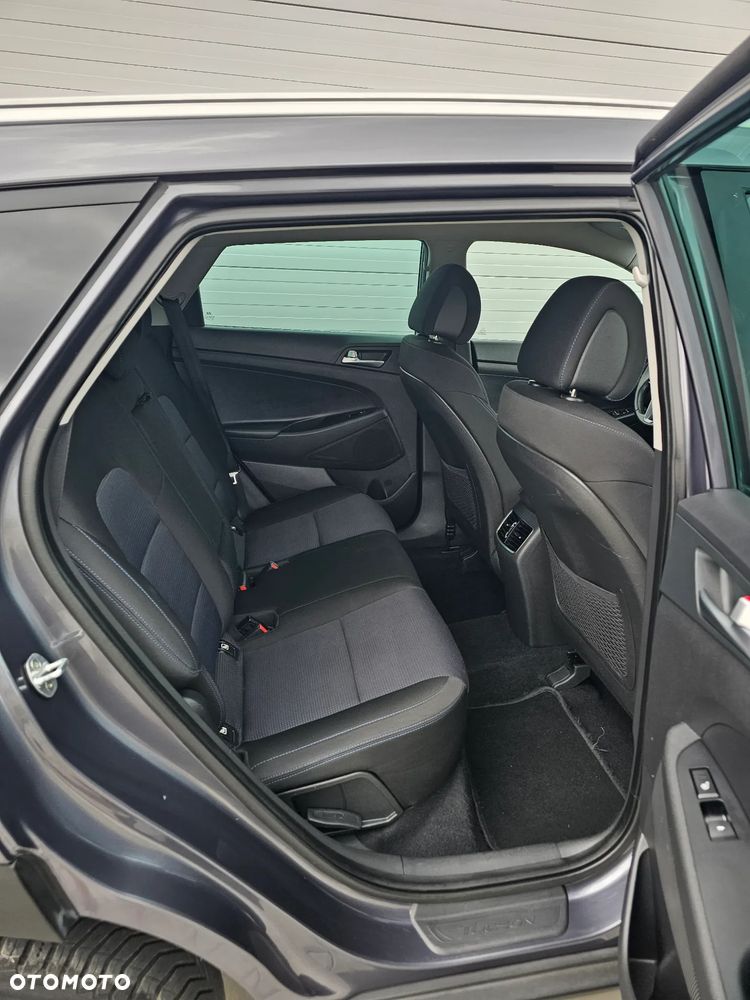 Hyundai Tucson blue 1.6 GDi 2WD Navi - 32