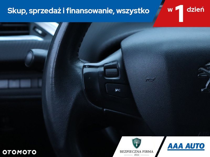 Peugeot 2008 - 17