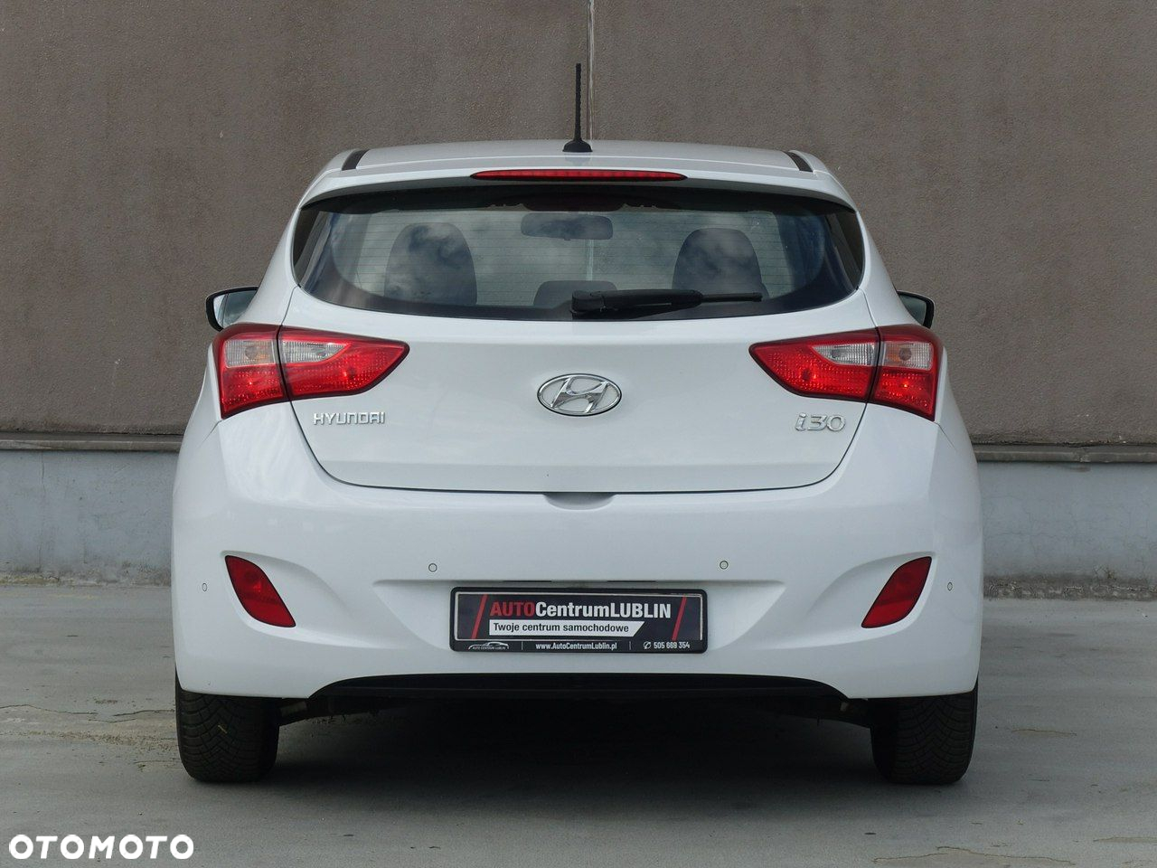 Hyundai i30 blue 1.6 CRDi Trend - 9