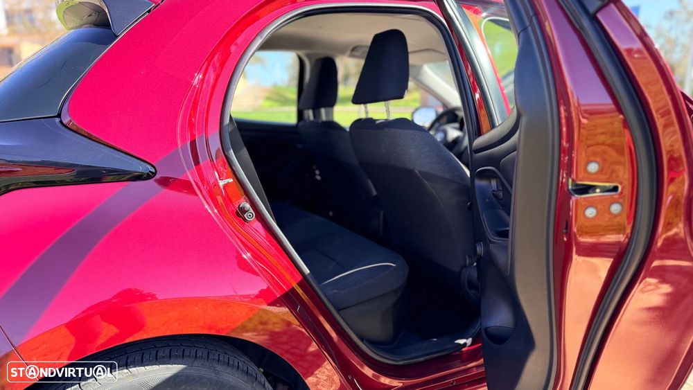 Toyota Yaris 1.5 HDF Comfort Plus - 12