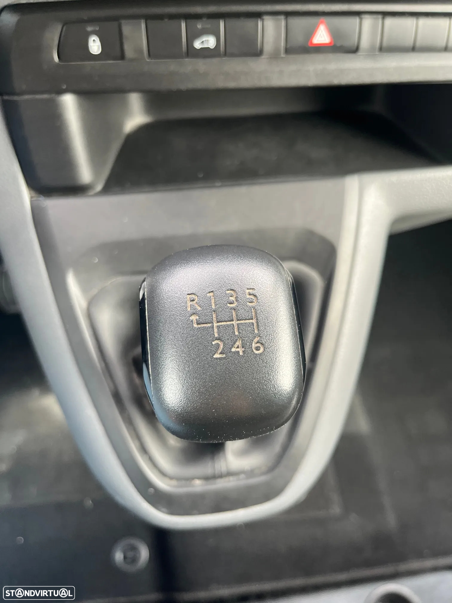 Opel VIVARO LONGA - 14