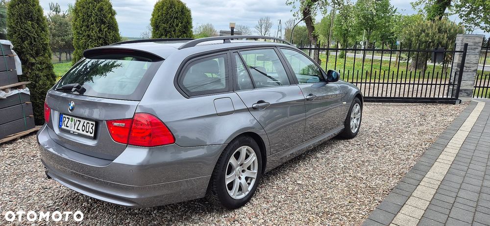 BMW Seria 3 320i Edition Lifestyle - 24