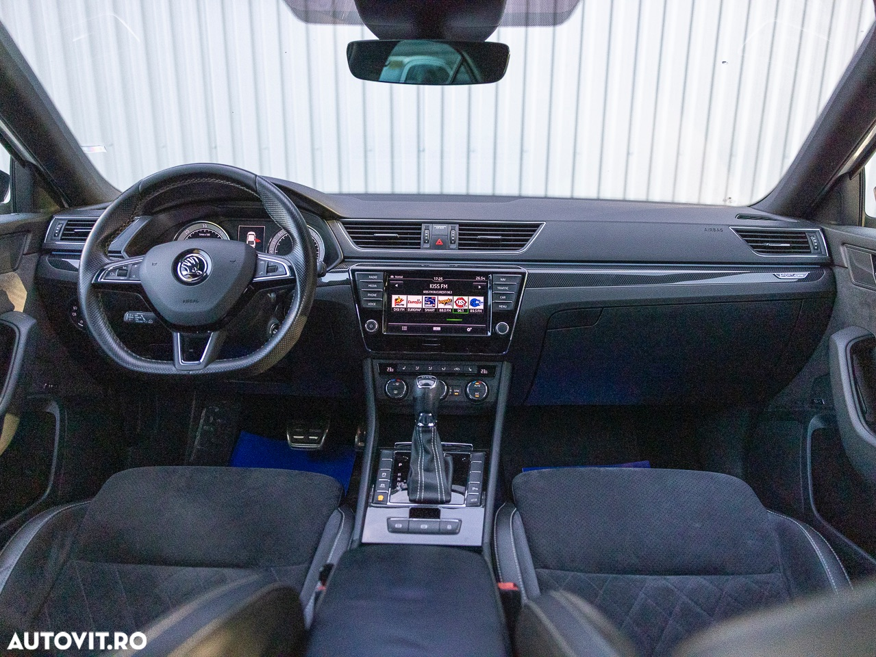 Skoda Superb 2.0 TDI DSG Sportline - 20