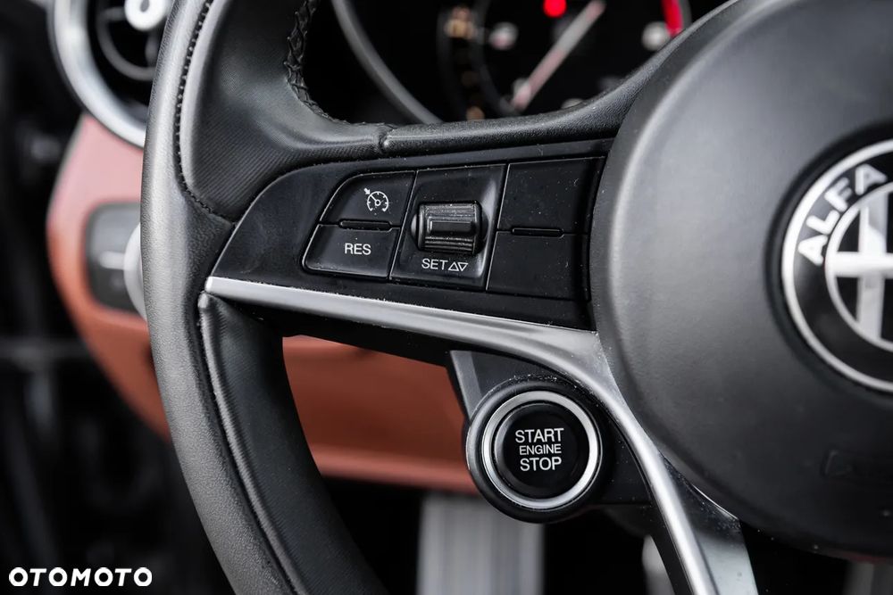 Alfa Romeo Giulia 2.2 Diesel AT8 Advanced Efficiency - 20