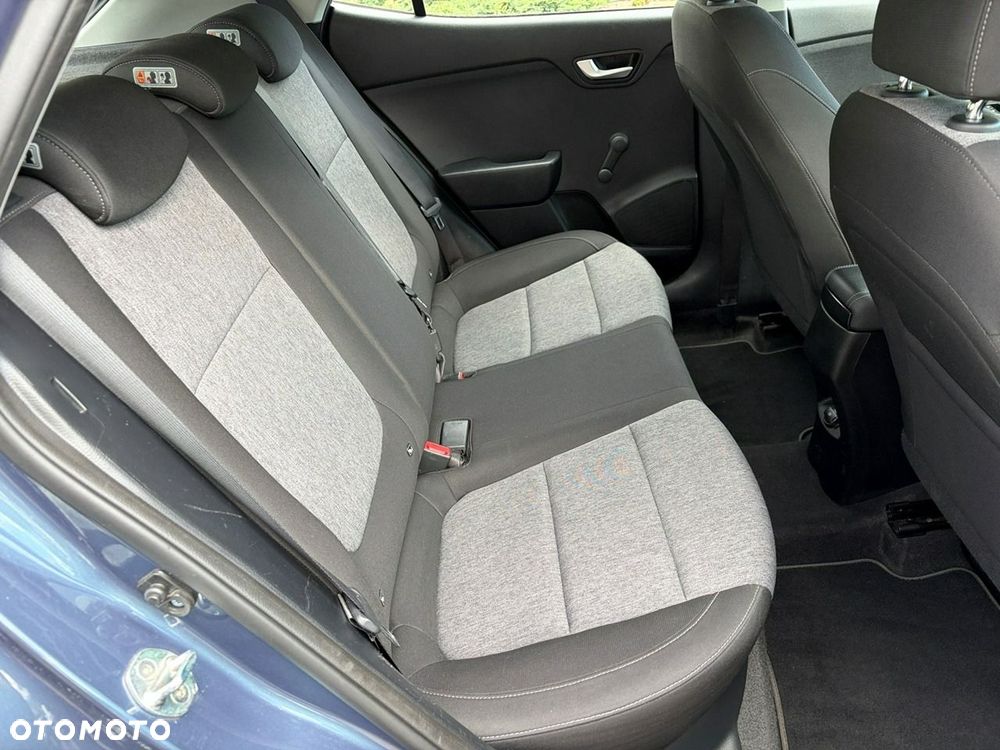 Kia Stonic - 15