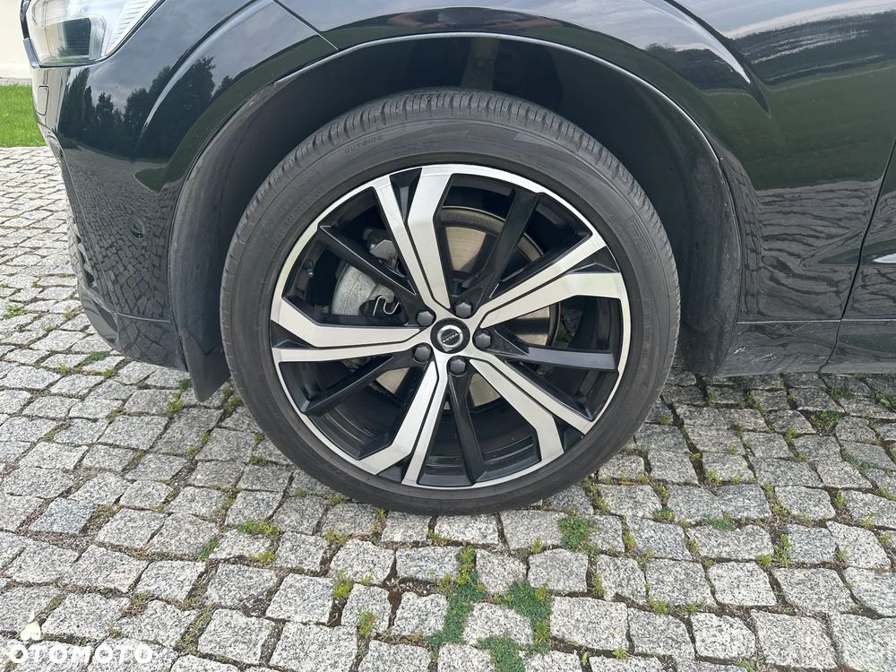 Volvo XC 60 B6 B AWD R-Design - 19