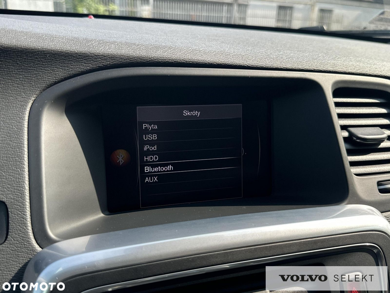Volvo V60 Cross Country - 25