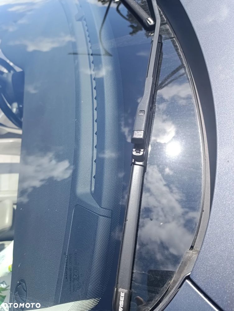Volkswagen Passat - 10