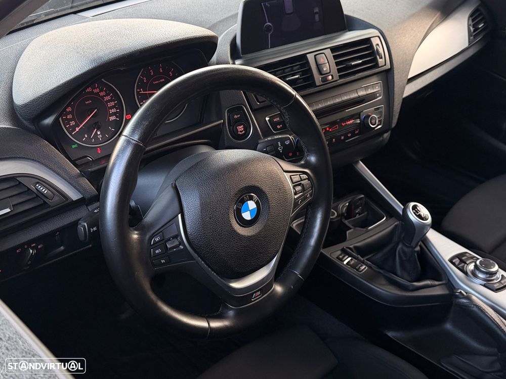 BMW 116 i Sport Line - 19