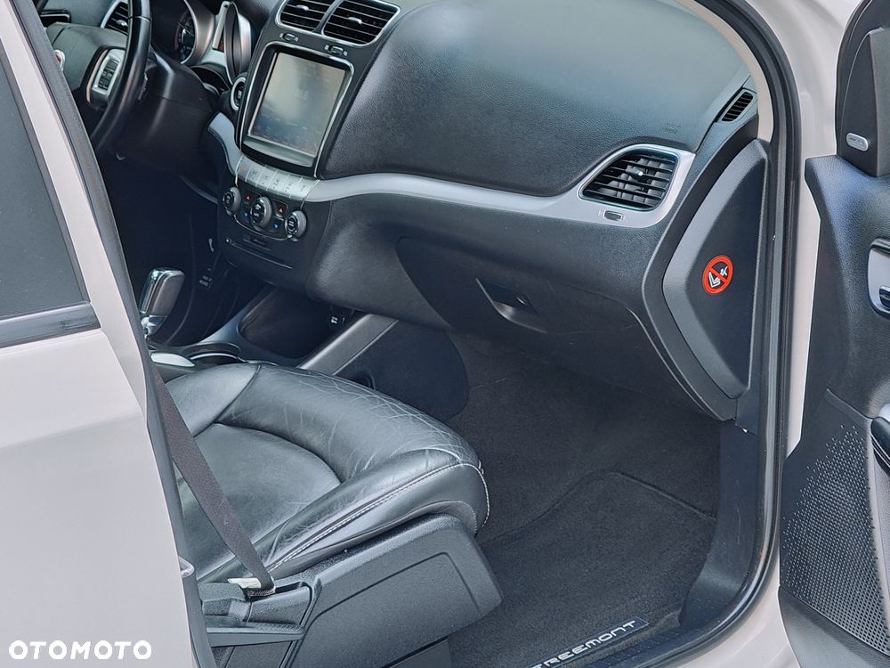 Fiat Freemont 2.0 Multijet 16V DPF Automatik Allrad Lounge - 22