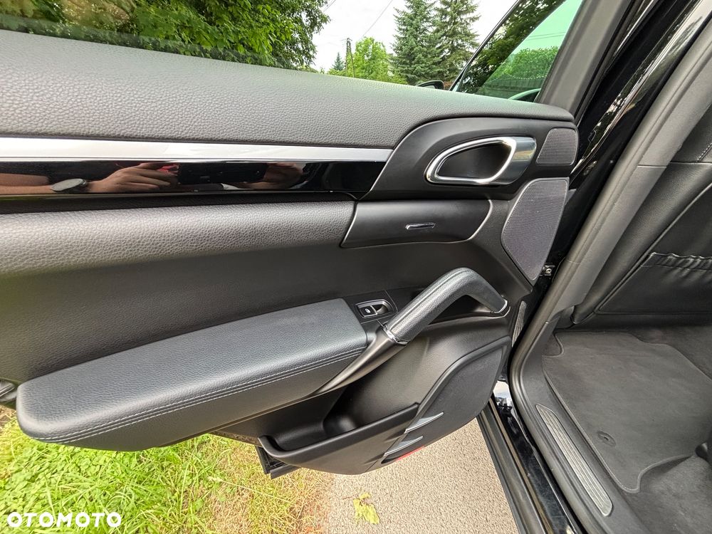 Porsche Cayenne Tiptronic S - 21