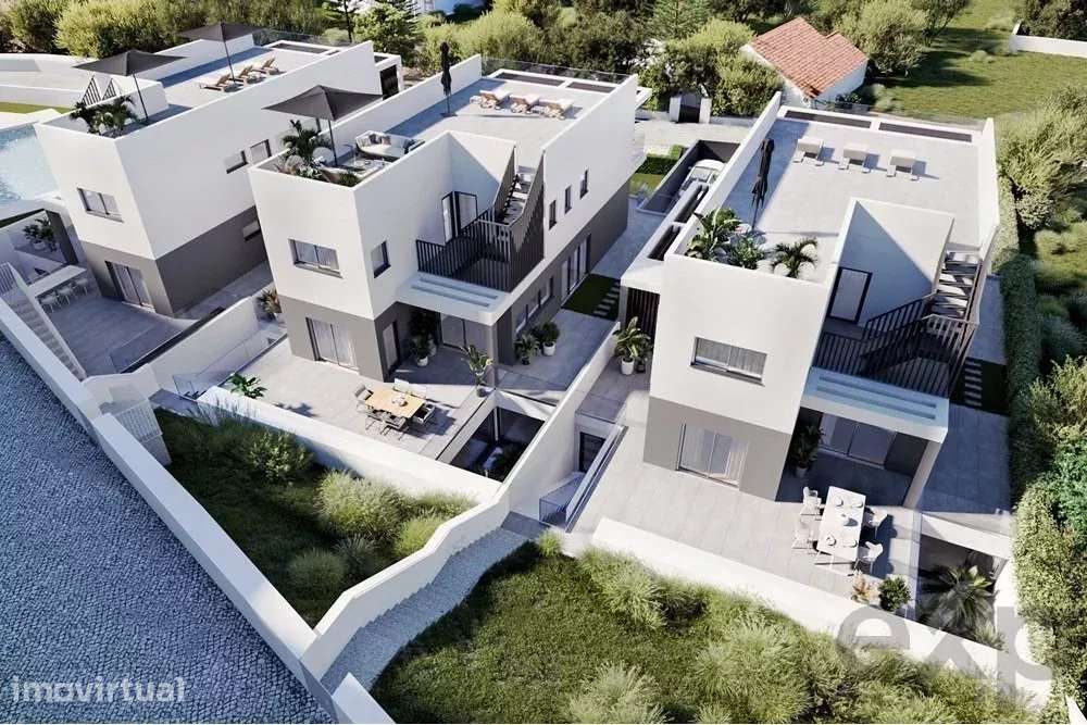 Terreno com licença totalmente aprovada para construção de moradia V4 - Grande imagem: 2/11