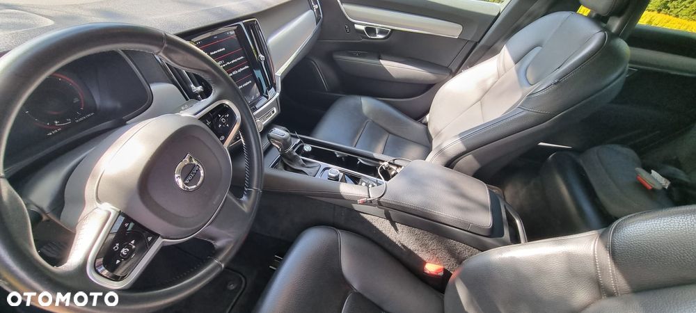 Volvo S90 D4 Momentum - 17