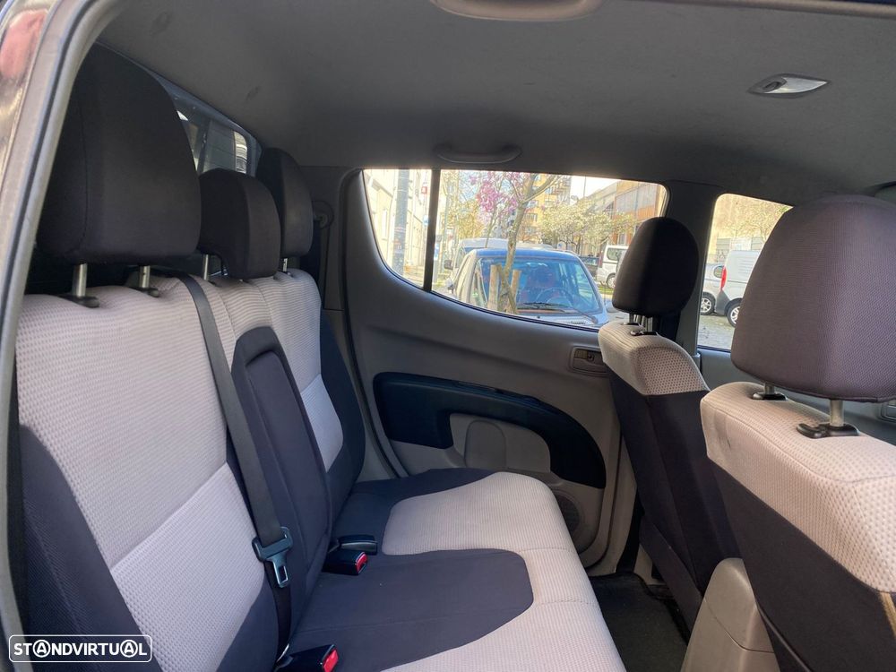 Mitsubishi L200 2.5 DI-D CD Intense - 19