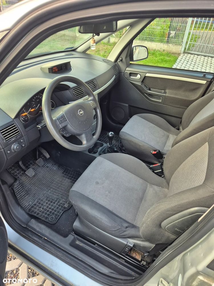 Opel Meriva 1.7 DT Essentia - 10