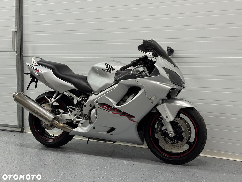 Honda CBR - 1