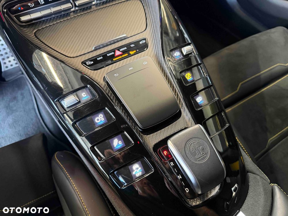 Mercedes-Benz AMG GT 63 4-Matic+ - 23