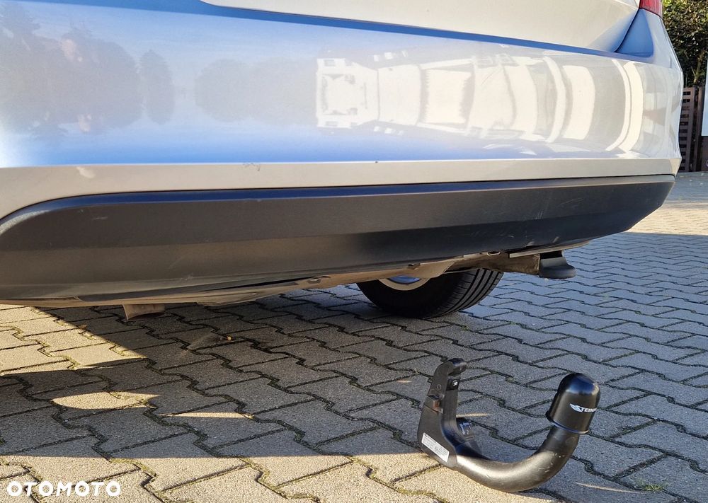 Skoda RAPID 1.6 TDI DPF Active - 36