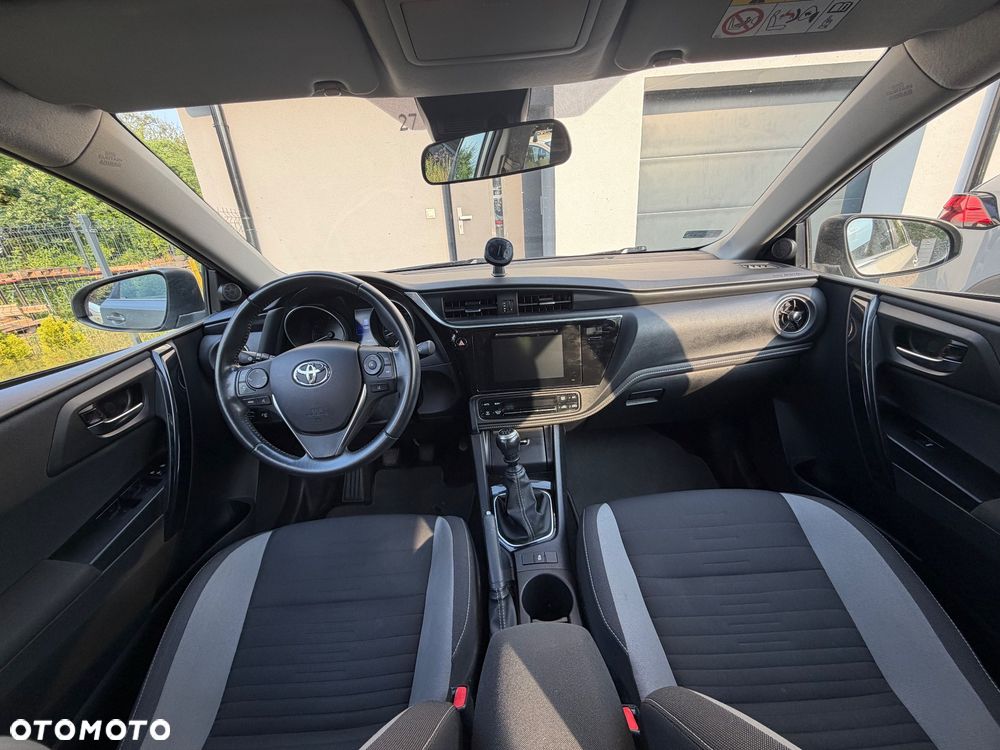 Toyota Auris 1.6 Comfort - 11