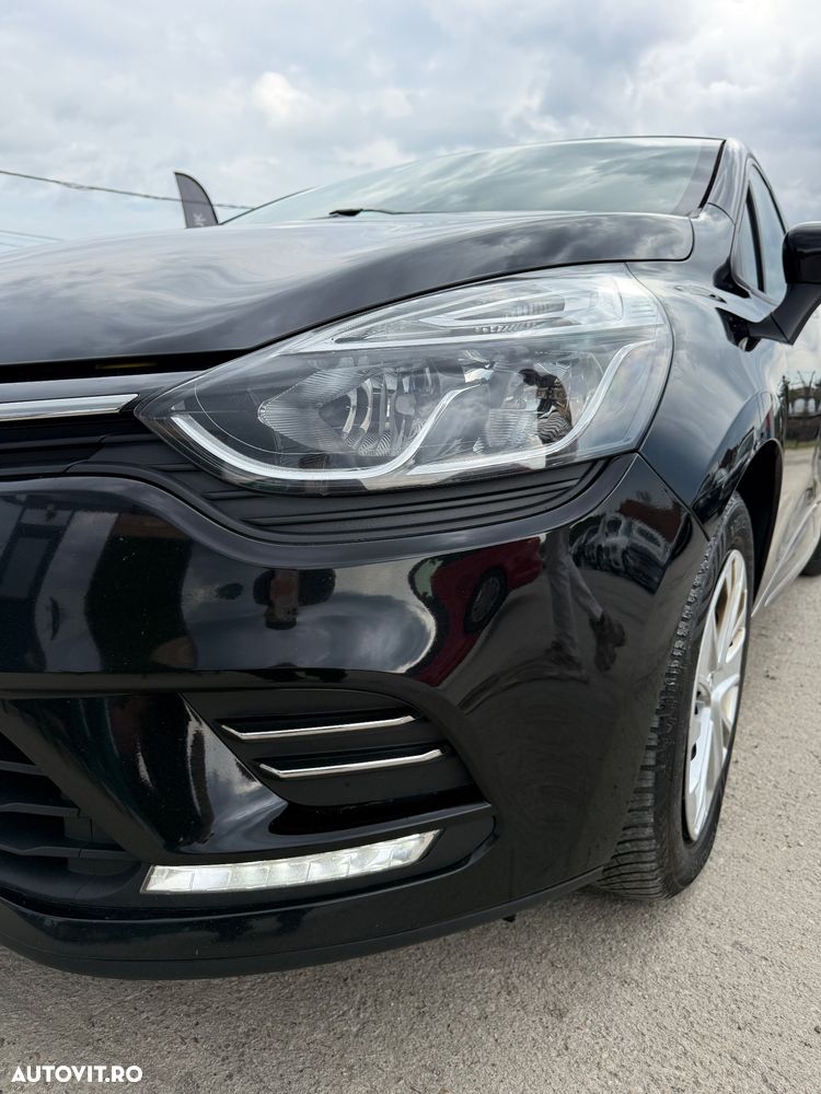 Renault Clio - 18