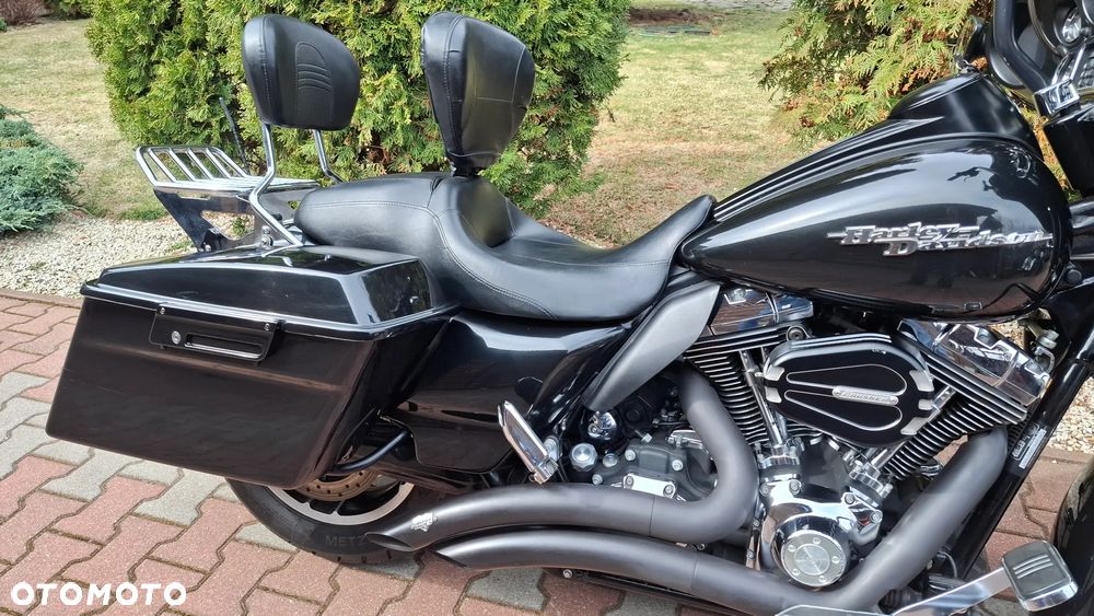 Harley-Davidson Touring Street Glide - 10
