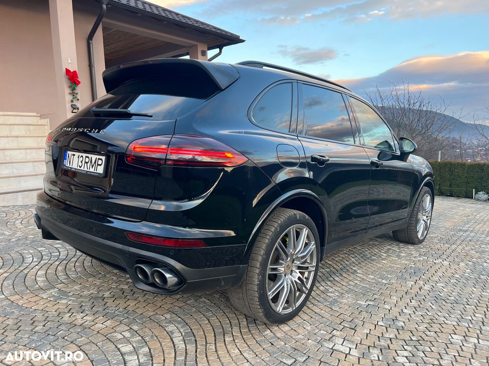 Porsche Cayenne S E-Hybrid Platinum Edition - 6