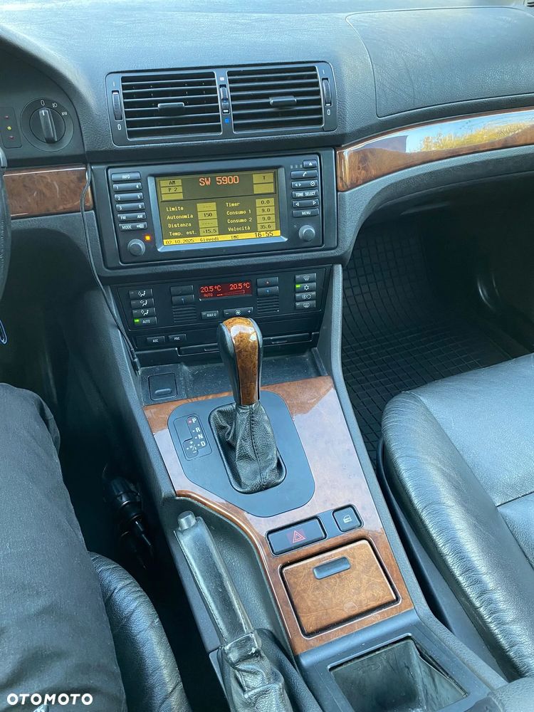 BMW Seria 5 - 12